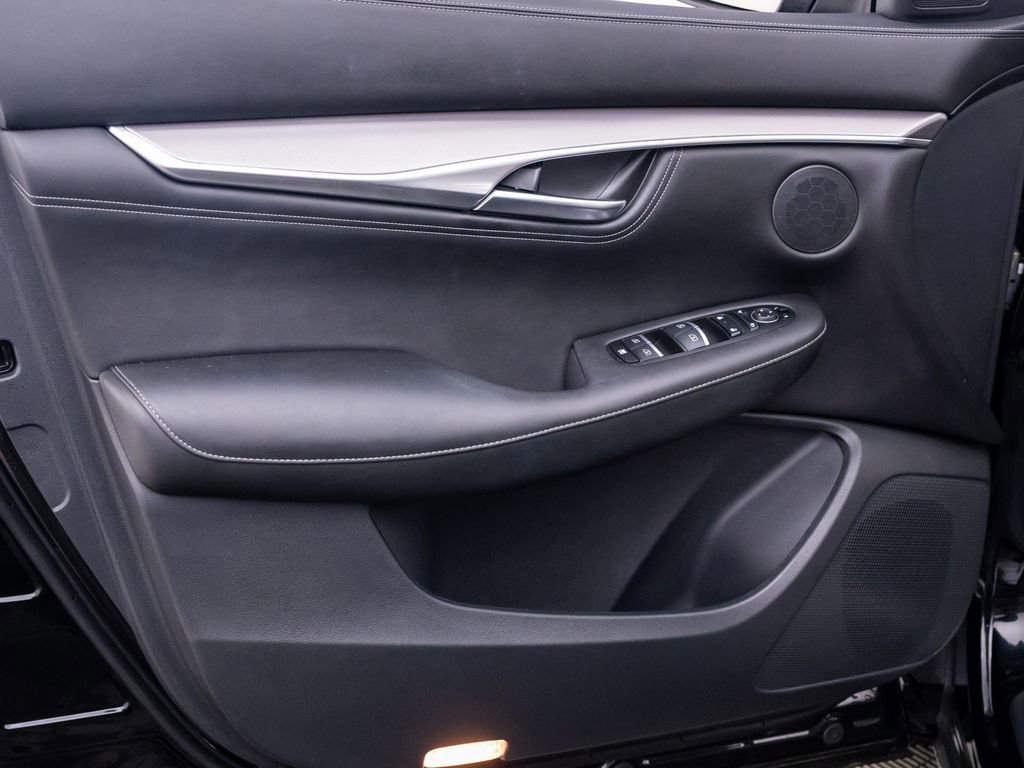 Used 2023 INFINITI QX55 Luxe w/ Cargo Package image 13