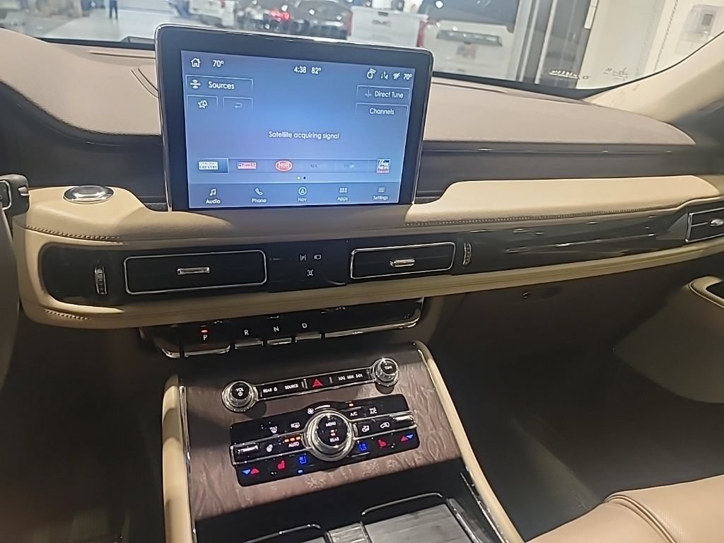Used 2022 Lincoln Aviator Reserve w/ Equipment Group 201A RWD image 21