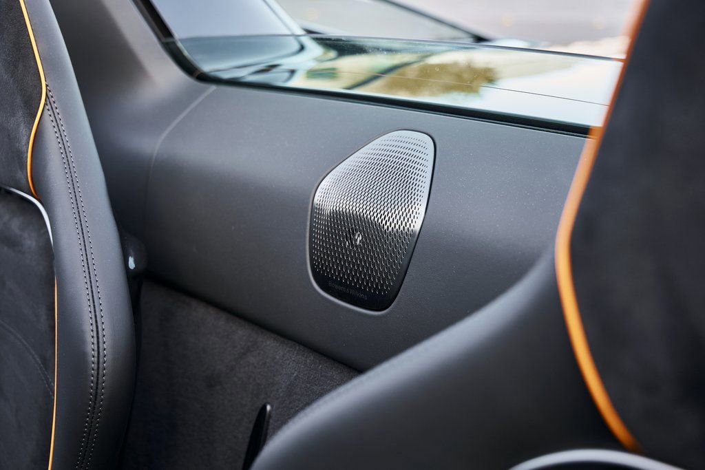 Used 2025 McLaren Artura Spider image 42