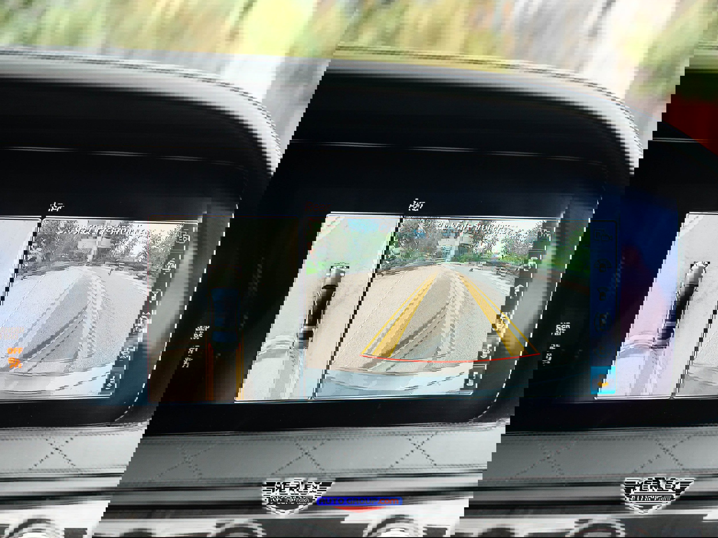 Used 2019 Mercedes-Benz S 560 4MATIC Sedan w/ Premium Package image 33