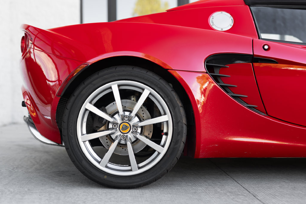 Used 2005 Lotus Elise RWD image 8