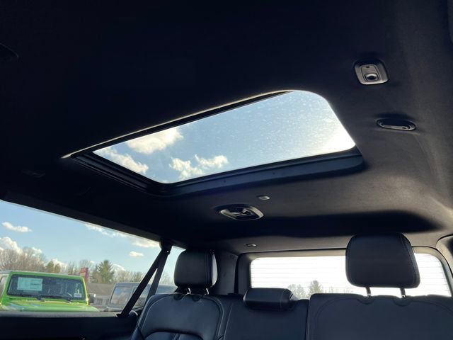 Certified 2024 Jeep Grand Wagoneer L 4WD image 8