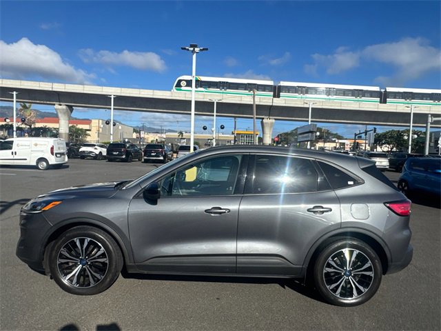 Used 2021 Ford Escape SE w/ SE Sport Appearance Package image 2
