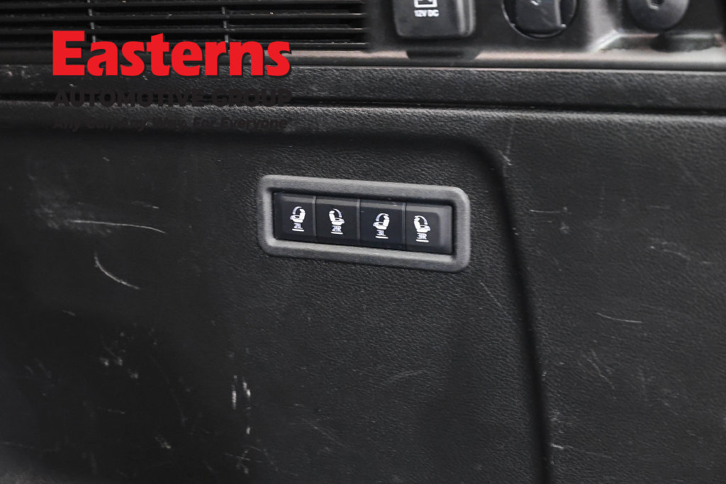 Used 2024 Jeep Wagoneer L Series II RWD image 31