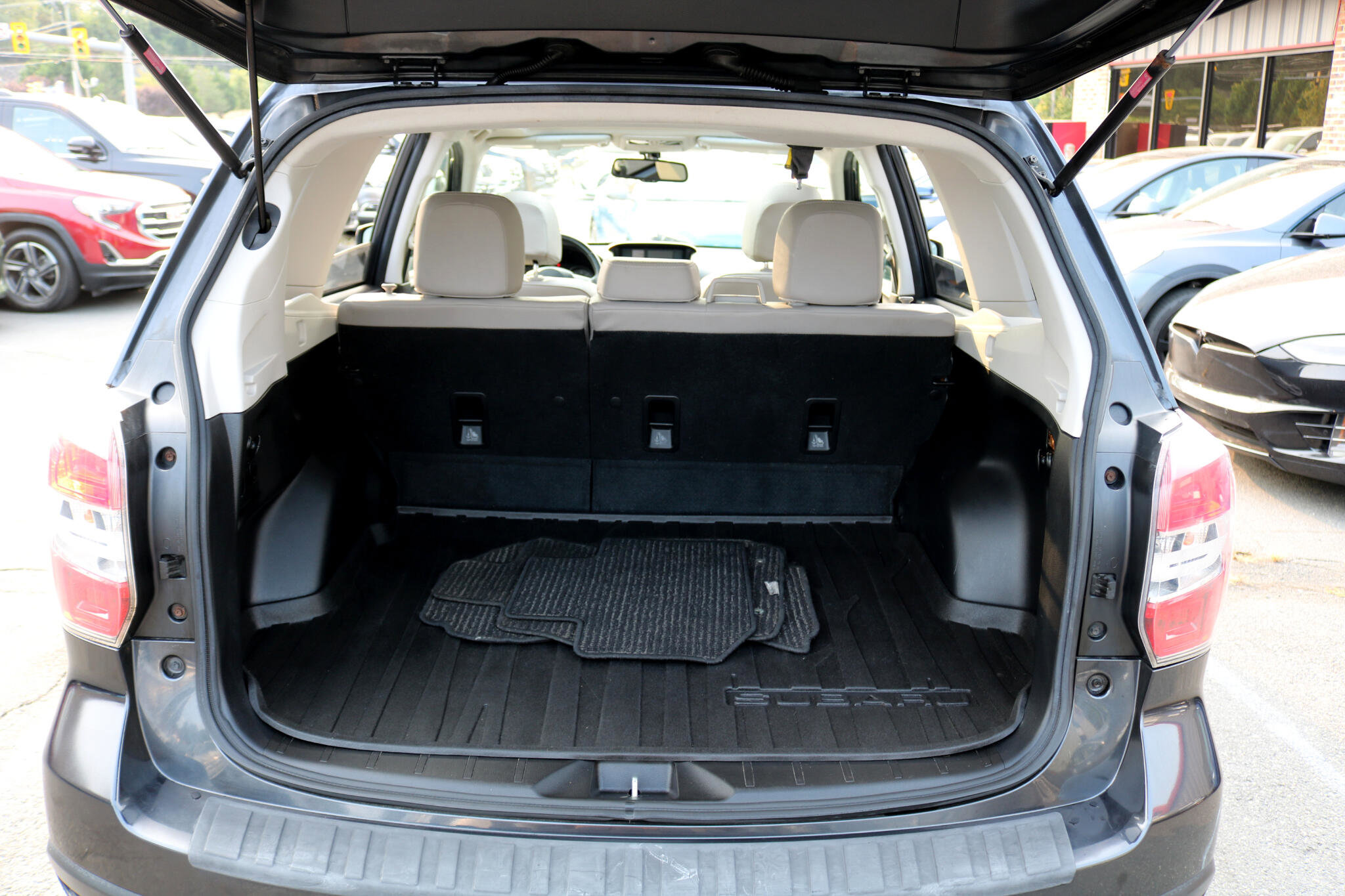 Used 2014 Subaru Forester 2.5i Limited image 34