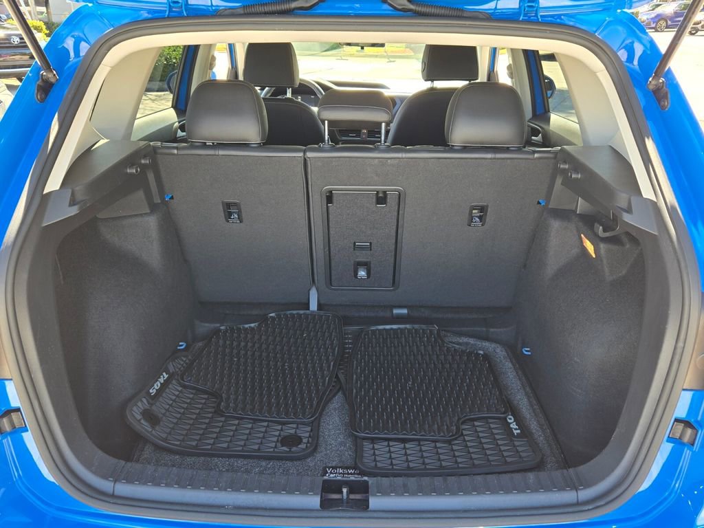 Used 2022 Volkswagen Taos SE w/ IQ.Drive SE Package image 16