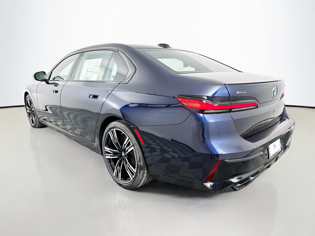 Used 2026 BMW 760i xDrive w/ Executive Package AWD/4WD image 7