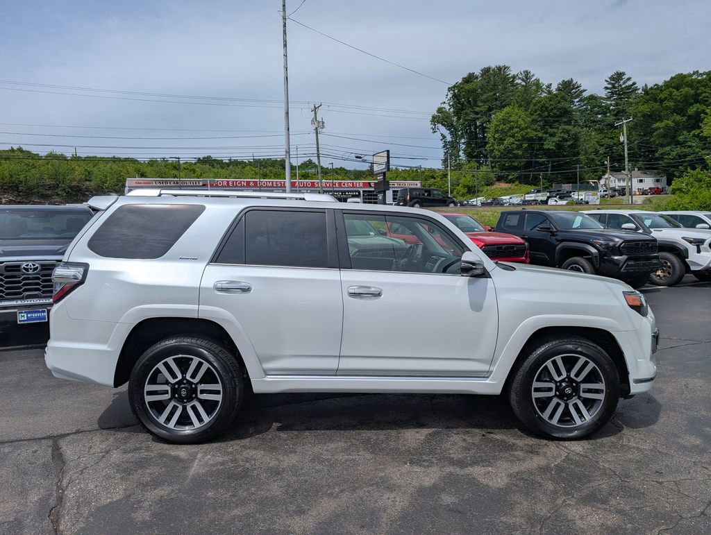 Used 2024 Toyota 4Runner Limited AWD/4WD image 9