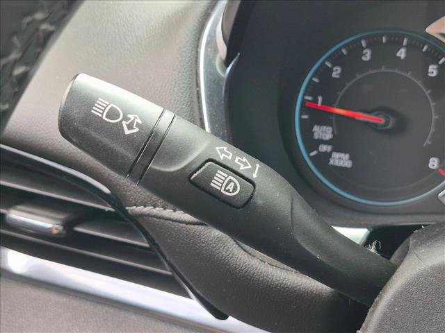Used 2023 Chevrolet Traverse LT FWD image 11