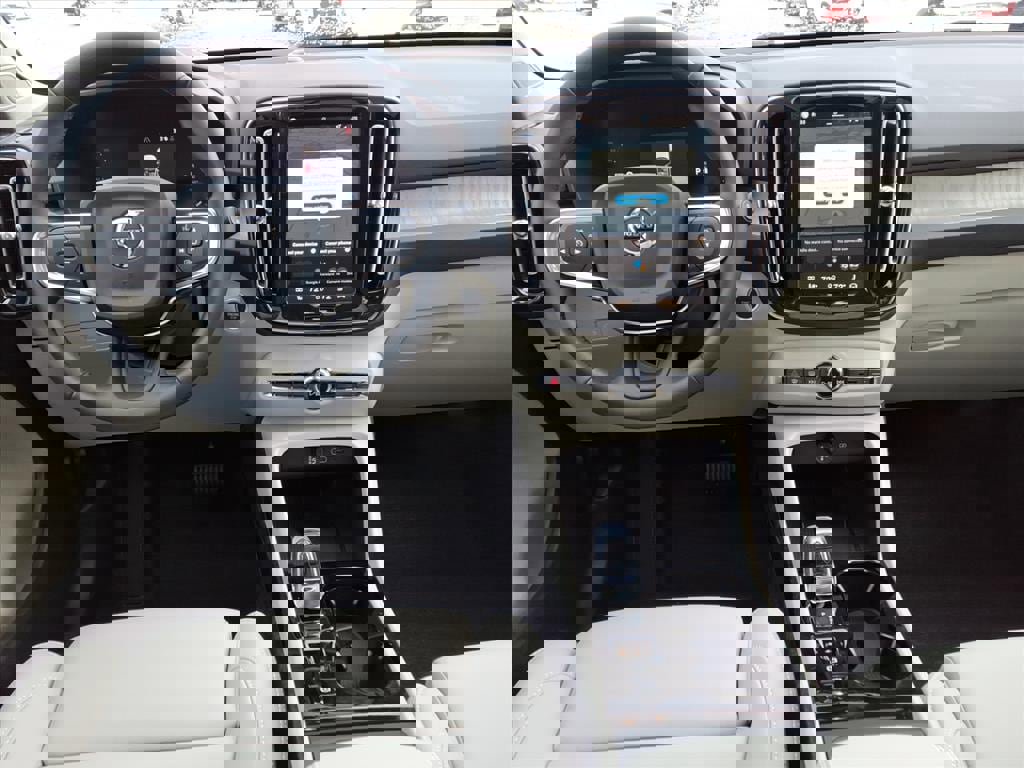 New 2026 Volvo XC40 B5 Plus w/ Protection Package Premier image 9