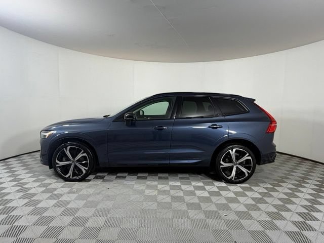 Used 2023 Volvo XC60 B6 Ultimate w/ Protection Package Premier AWD/4WD image 4