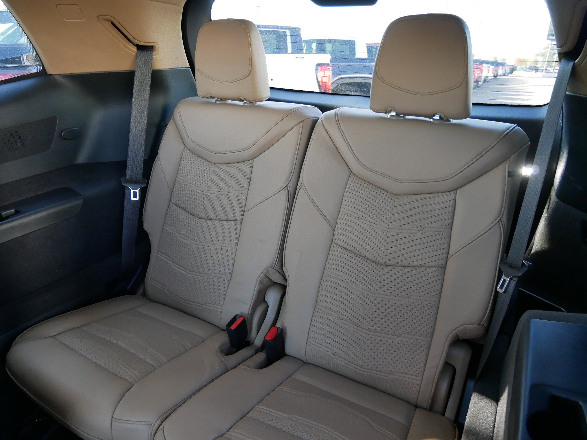 Used 2024 Cadillac XT6 Sport w/ Platinum Package image 11