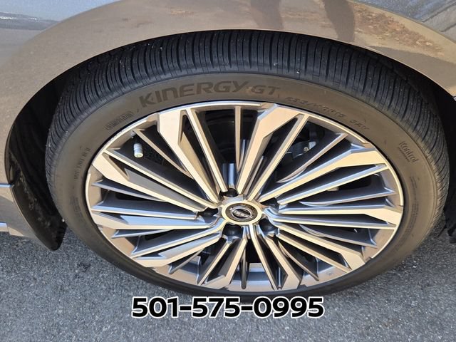 Used 2025 Nissan Altima 2.5 SL FWD image 10