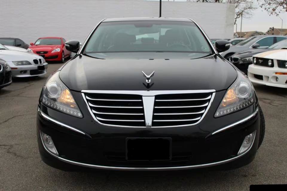 Used 2012 Hyundai Equus Signature image 3