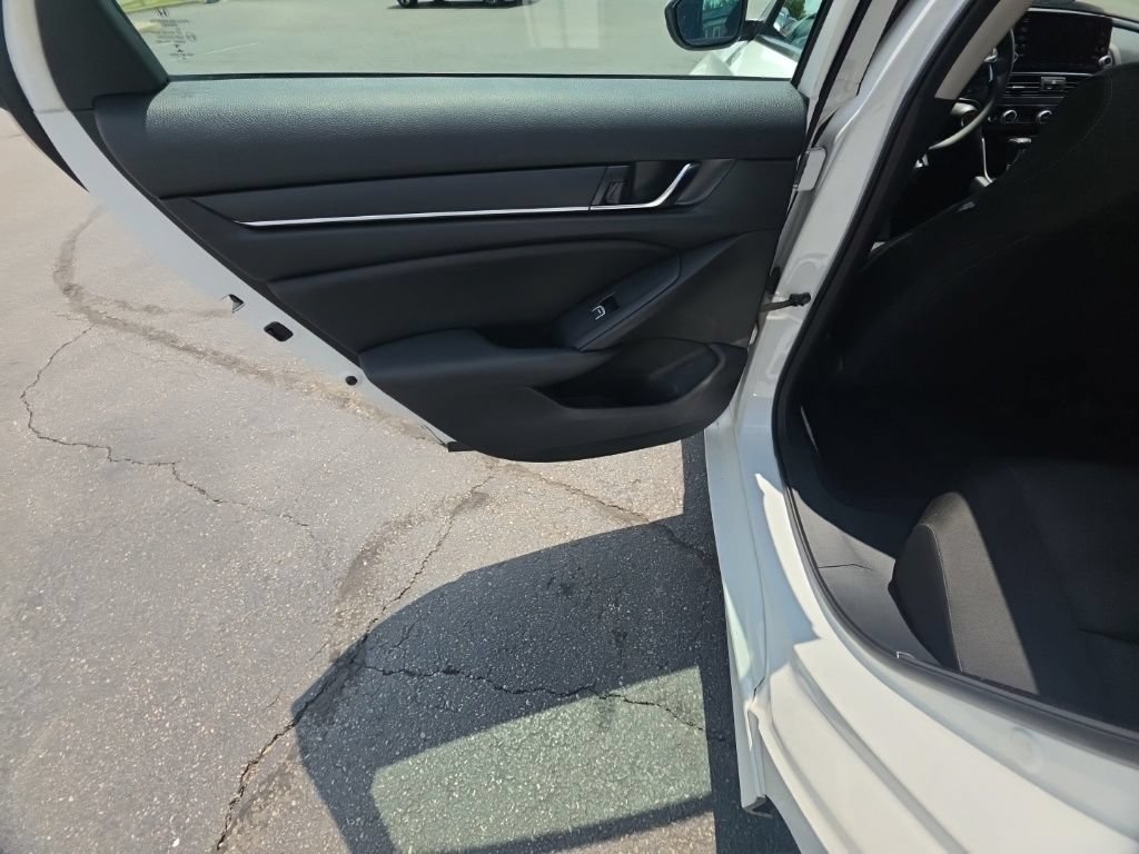 Used 2019 Honda Accord LX image 21