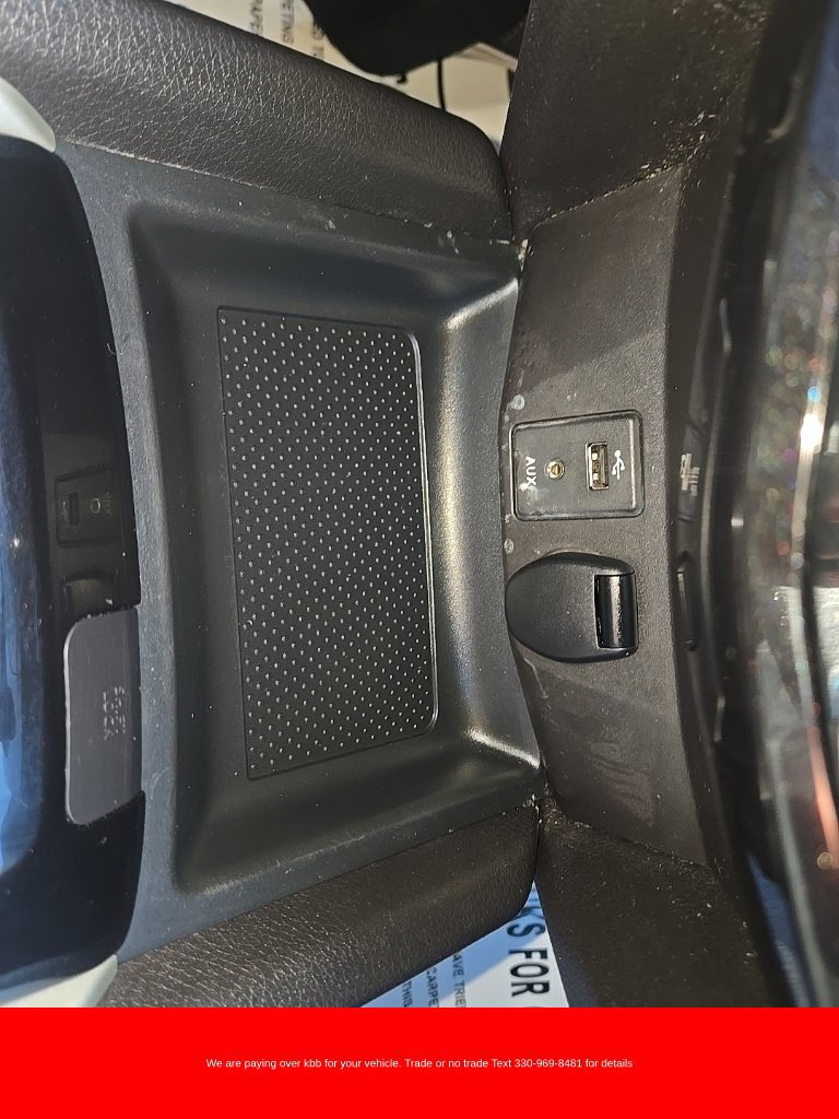 Used 2016 Nissan Rogue S w/ Appearance Package FWD image 18