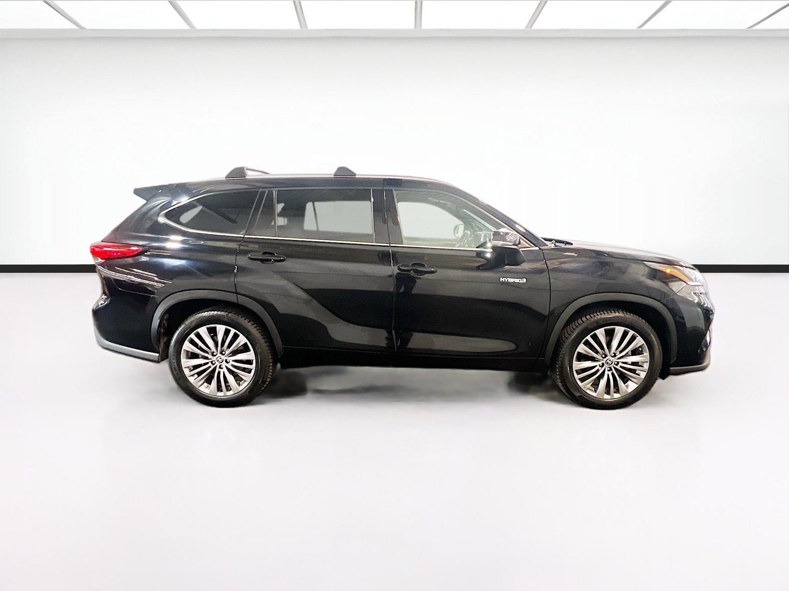 Used 2021 Toyota Highlander Platinum FWD image 26
