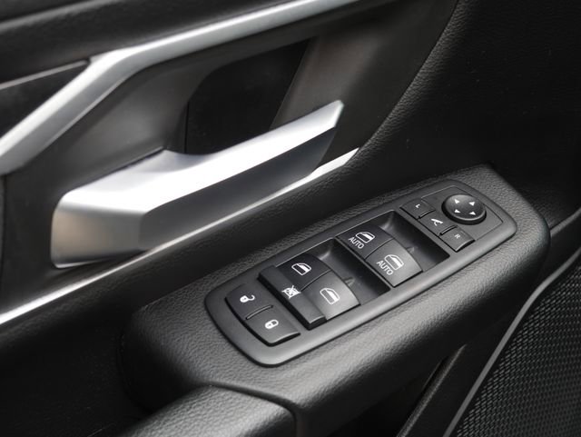 Used 2019 RAM 1500 Big Horn AWD/4WD image 11