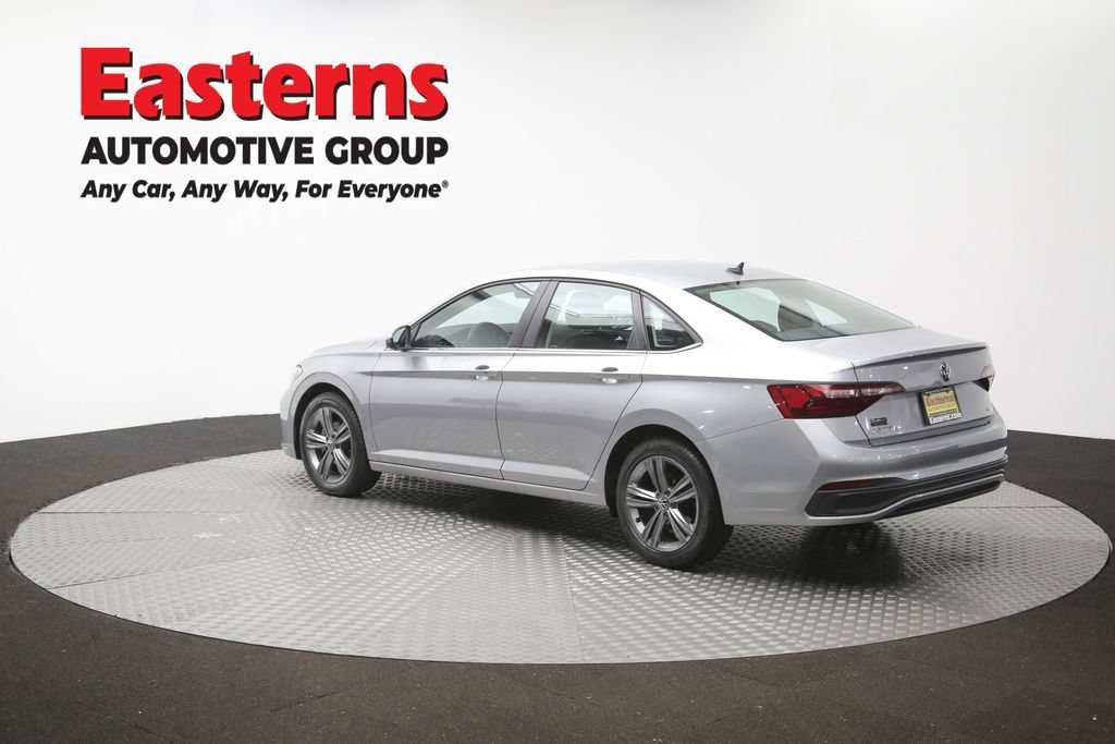 Used 2024 Volkswagen Jetta SE FWD image 62