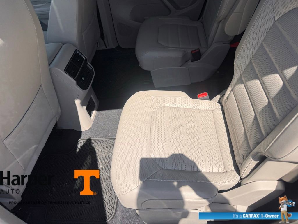 Used 2025 Volkswagen Atlas SEL AWD/4WD image 10