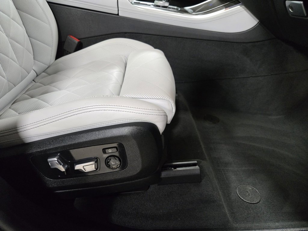 Used 2023 BMW X5 M50i w/ Executive Package image 62