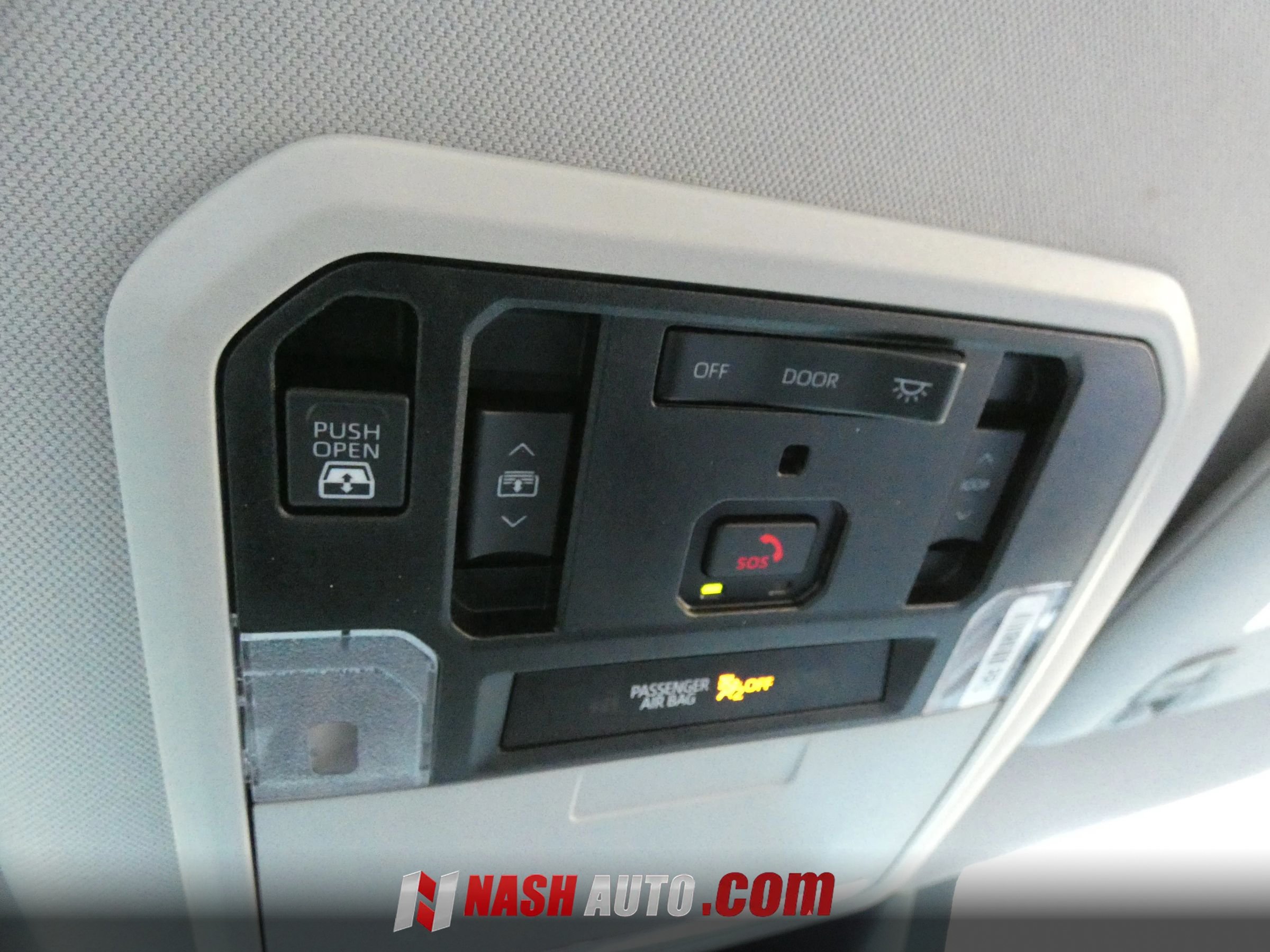 Used 2024 Toyota Tundra Limited AWD/4WD image 89
