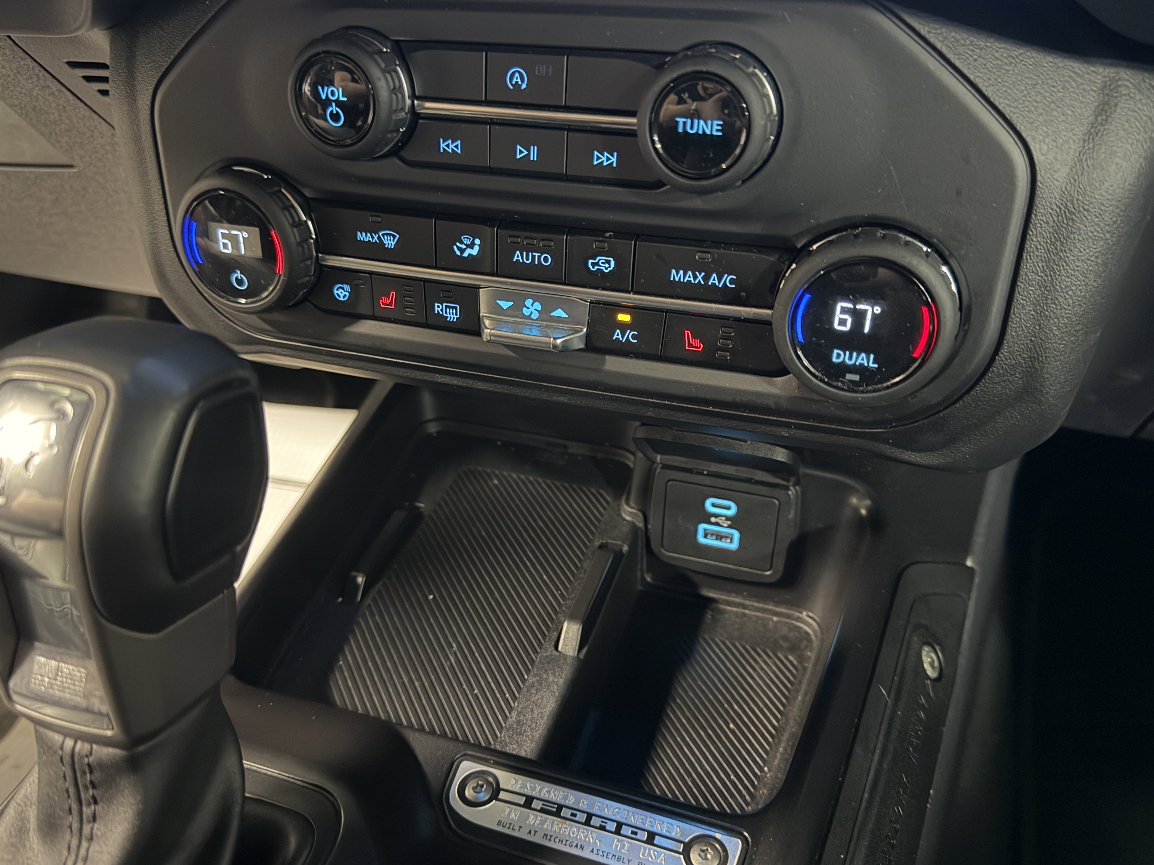 Used 2025 Ford Bronco Outer Banks AWD/4WD image 12