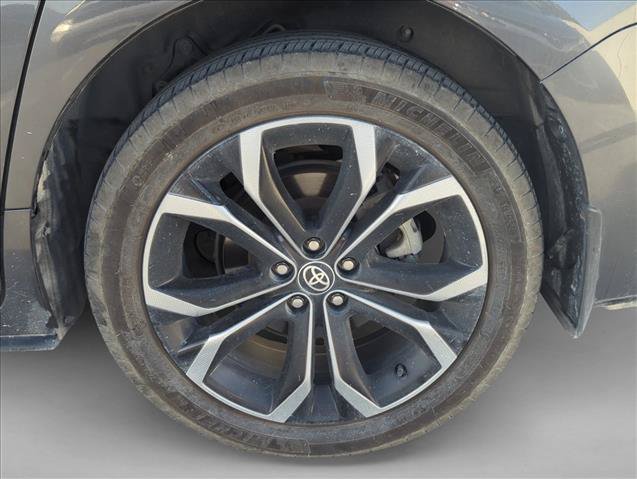 Used 2025 Toyota Sienna Platinum FWD image 6