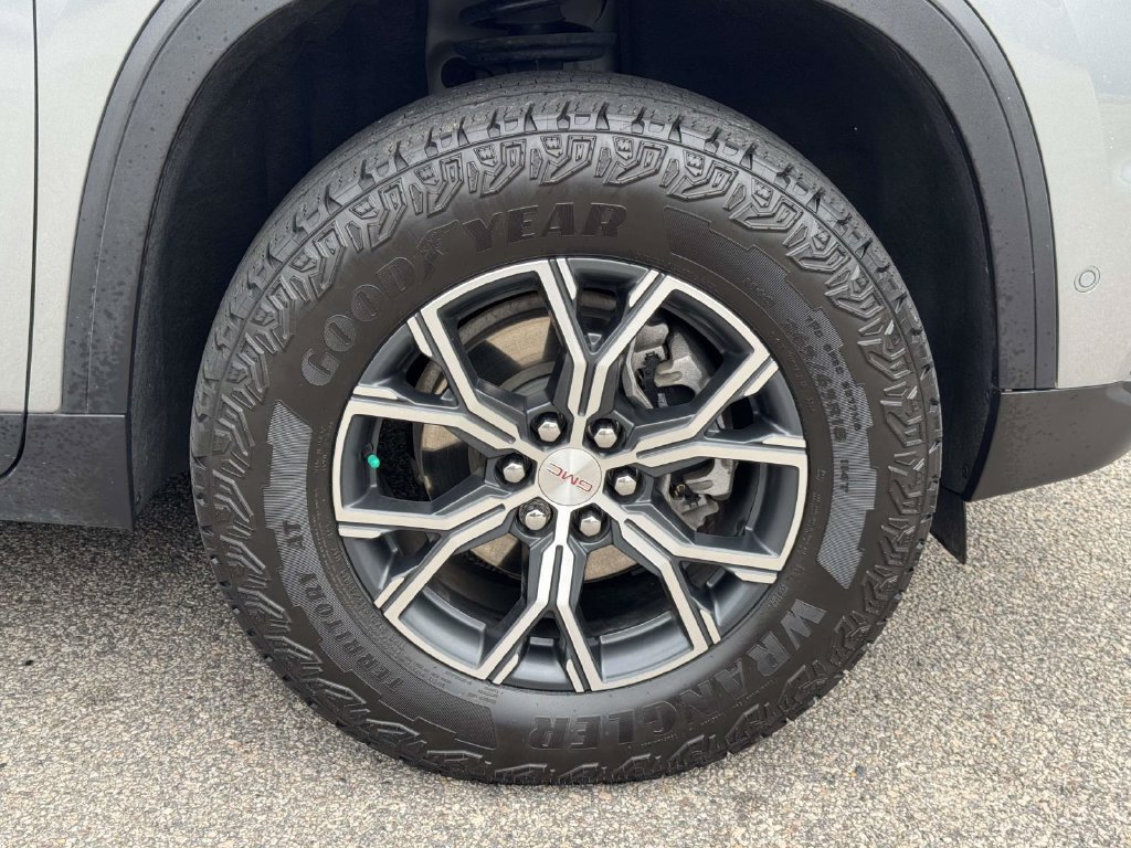 Used 2024 GMC Acadia AT4 w/ Super Cruise Package AWD/4WD image 28