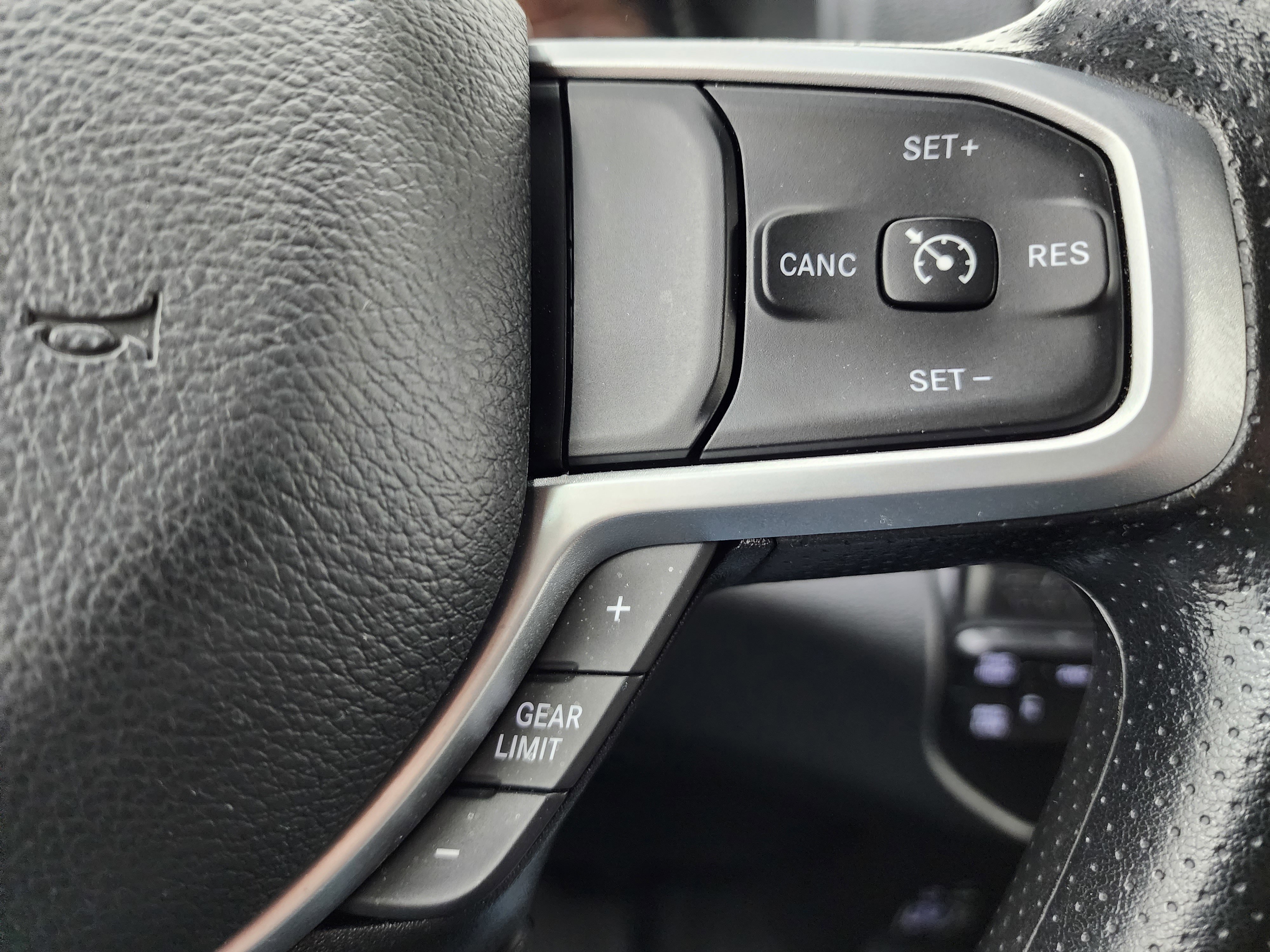 Used 2023 RAM 2500 Big Horn w/ Snow Chief Group image 16