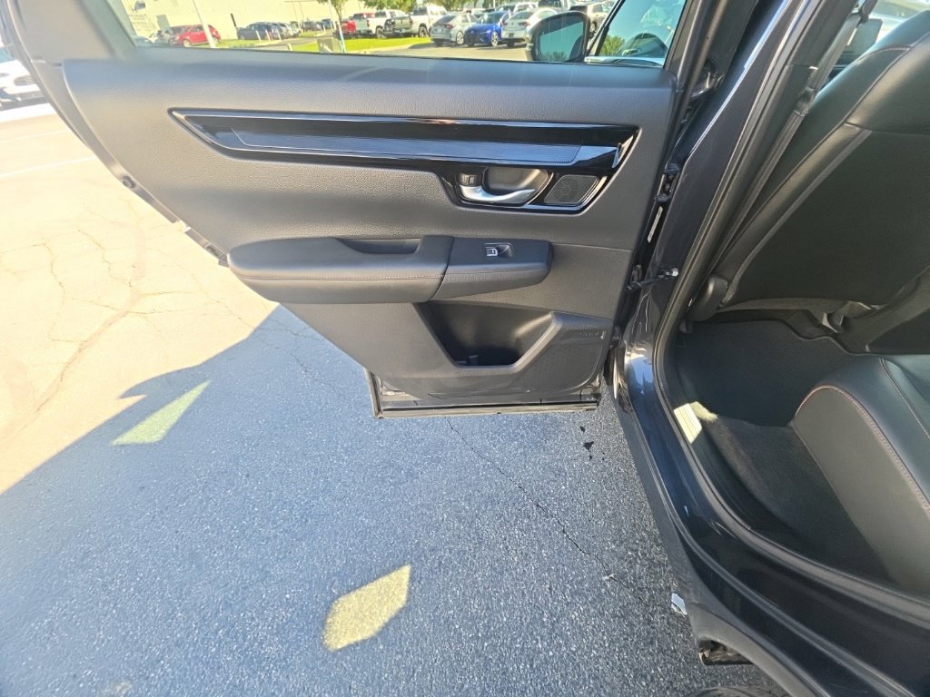 Used 2025 Honda CR-V Sport Touring image 27