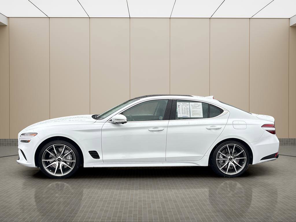 Used 2026 Genesis G70 2.5T Prestige image 2