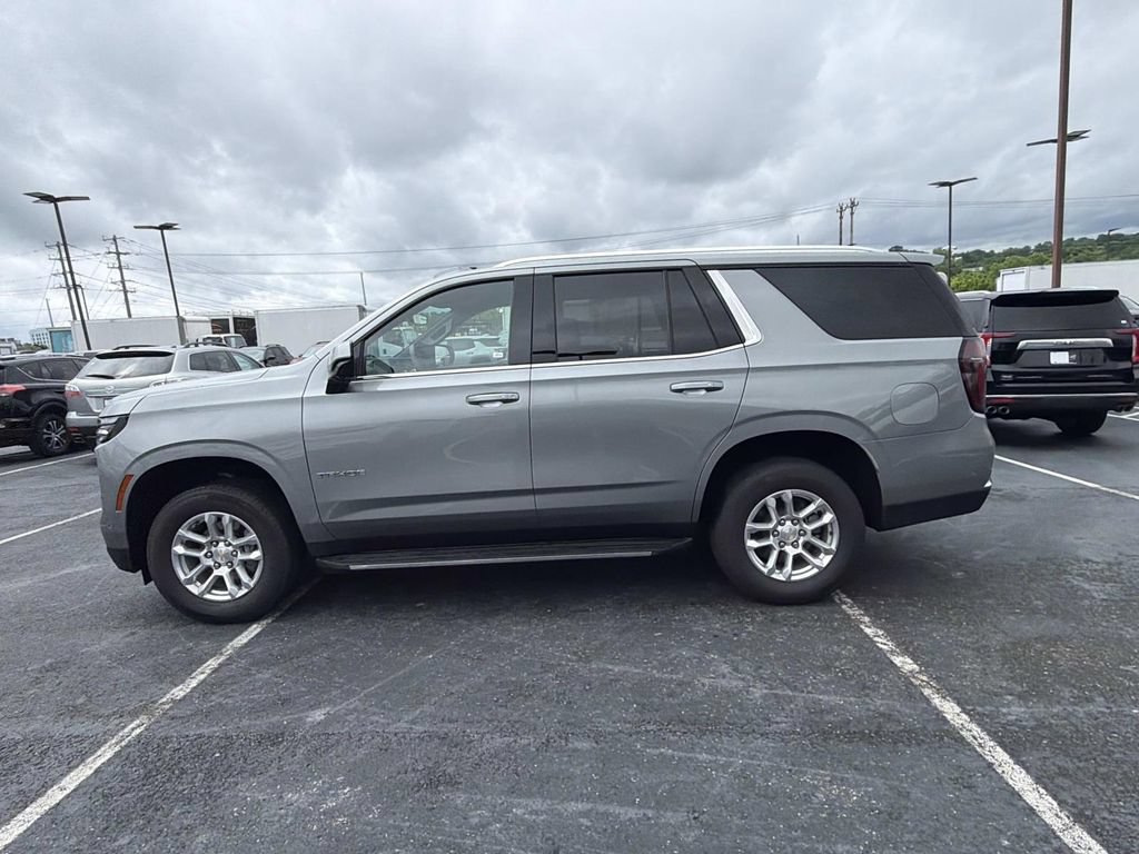Used 2026 Chevrolet Tahoe LS AWD/4WD image 6
