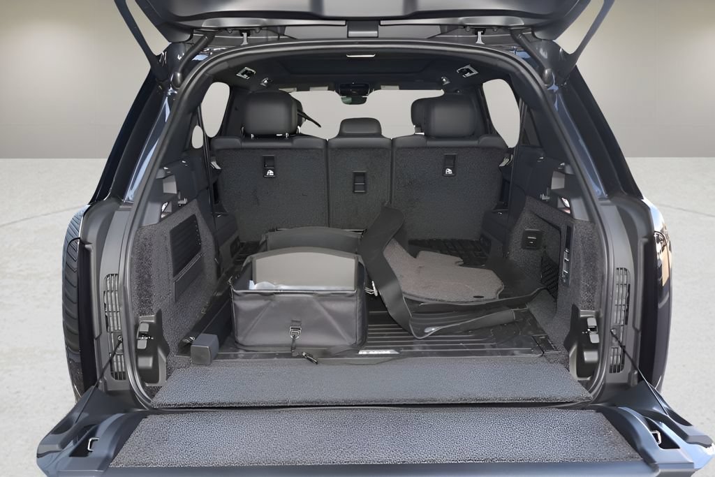 New 2026 Land Rover Range Rover Long Wheelbase SE AWD/4WD image 15