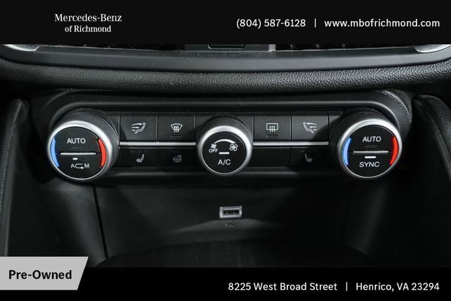 Used 2019 Alfa Romeo Giulia Ti image 32