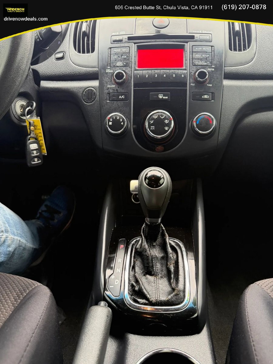 Used 2012 Kia Forte EX image 16