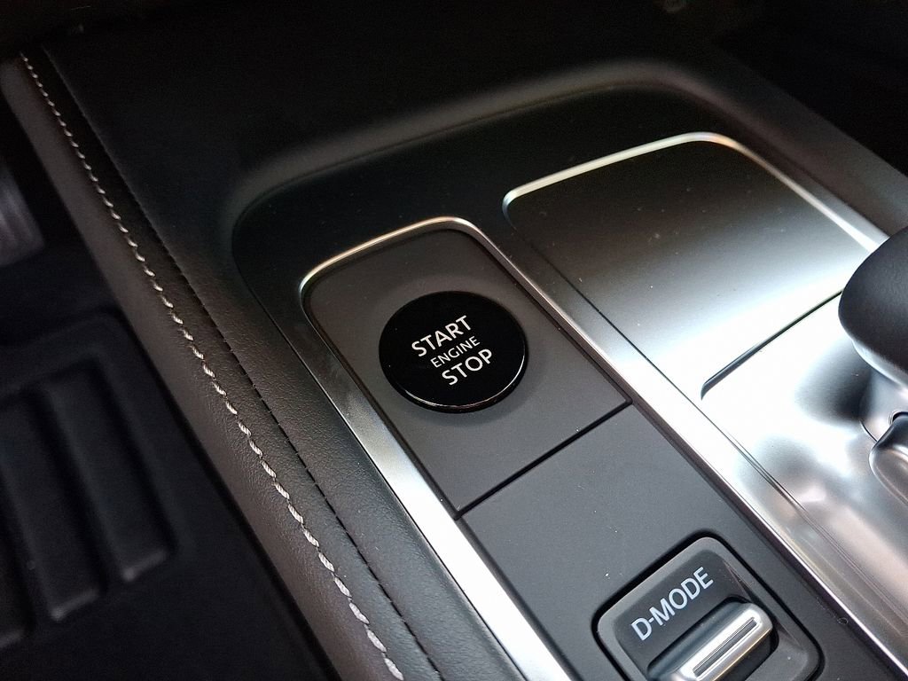 New 2026 INFINITI QX60 Luxe image 16