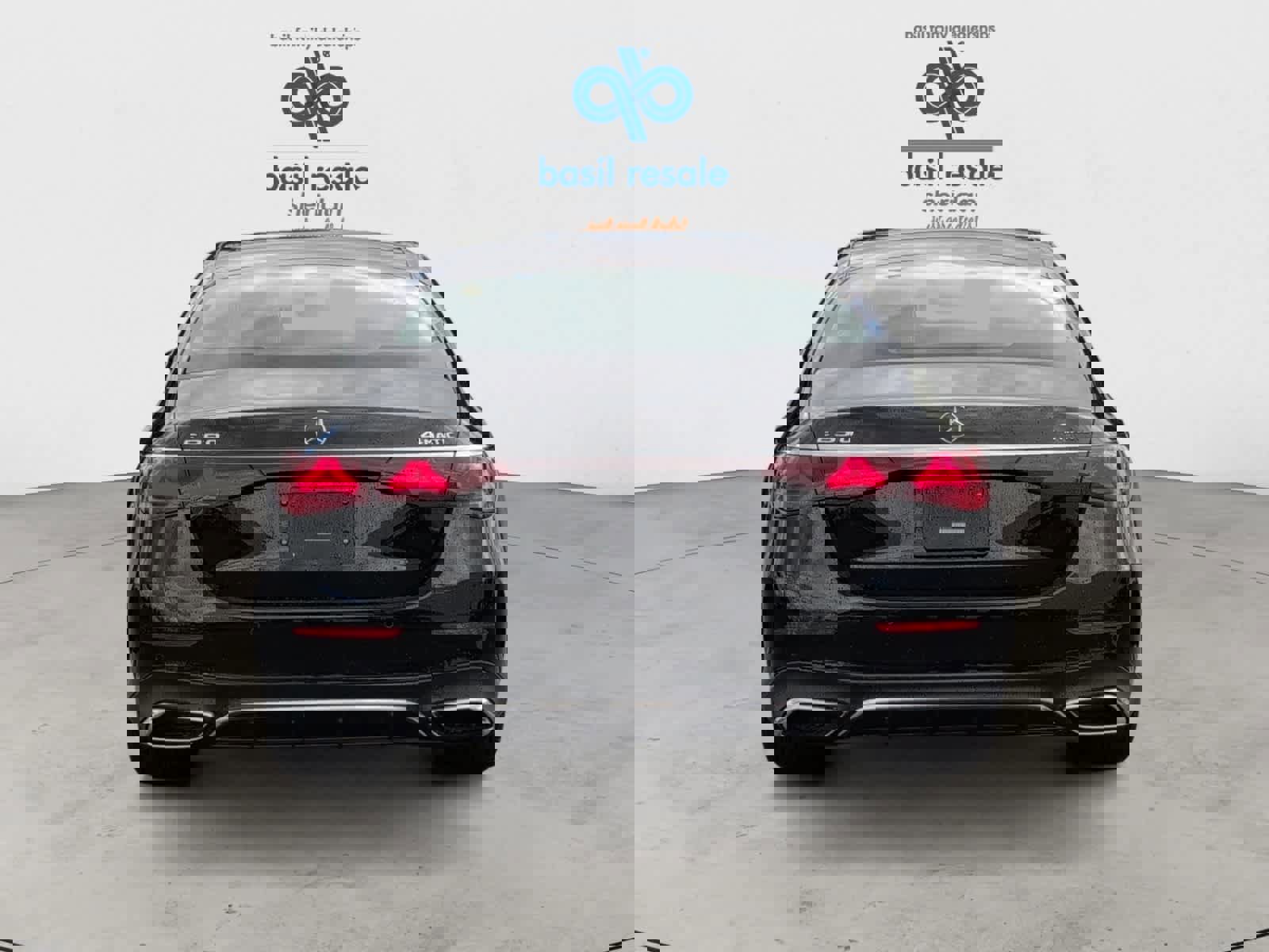 Used 2025 Mercedes-Benz E 350 4MATIC Sedan image 6