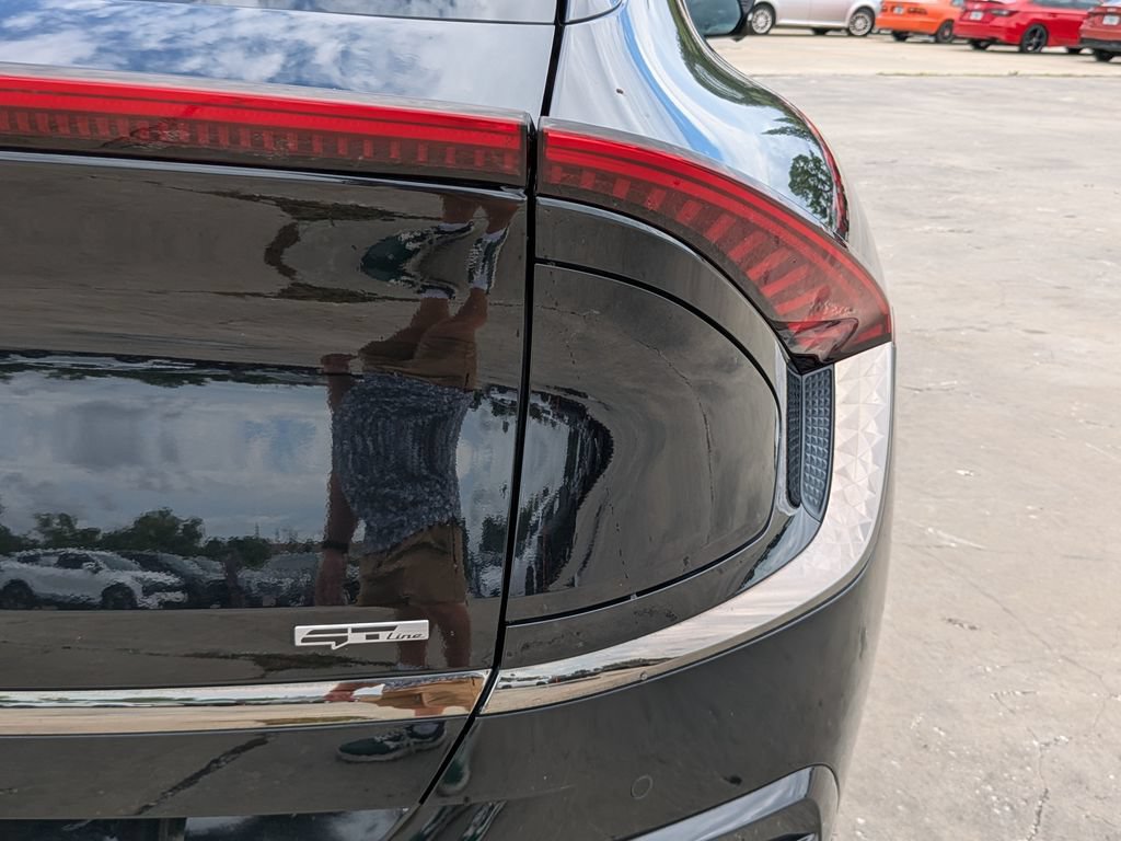 Certified 2023 Kia EV6 GT-Line AWD/4WD image 11