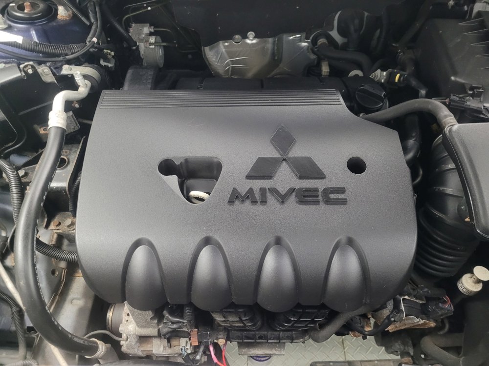 Used 2016 Mitsubishi Outlander SE image 30