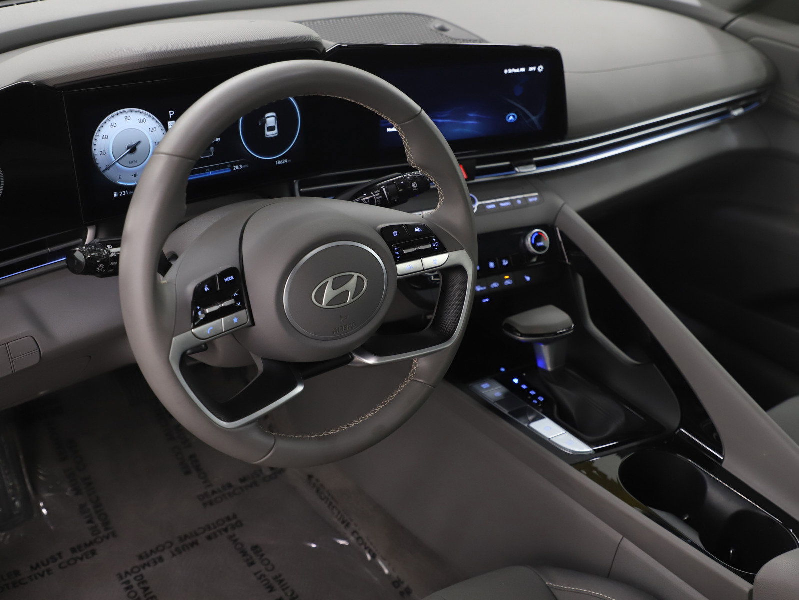 Used 2024 Hyundai Elantra SEL w/ Convenience Package image 19