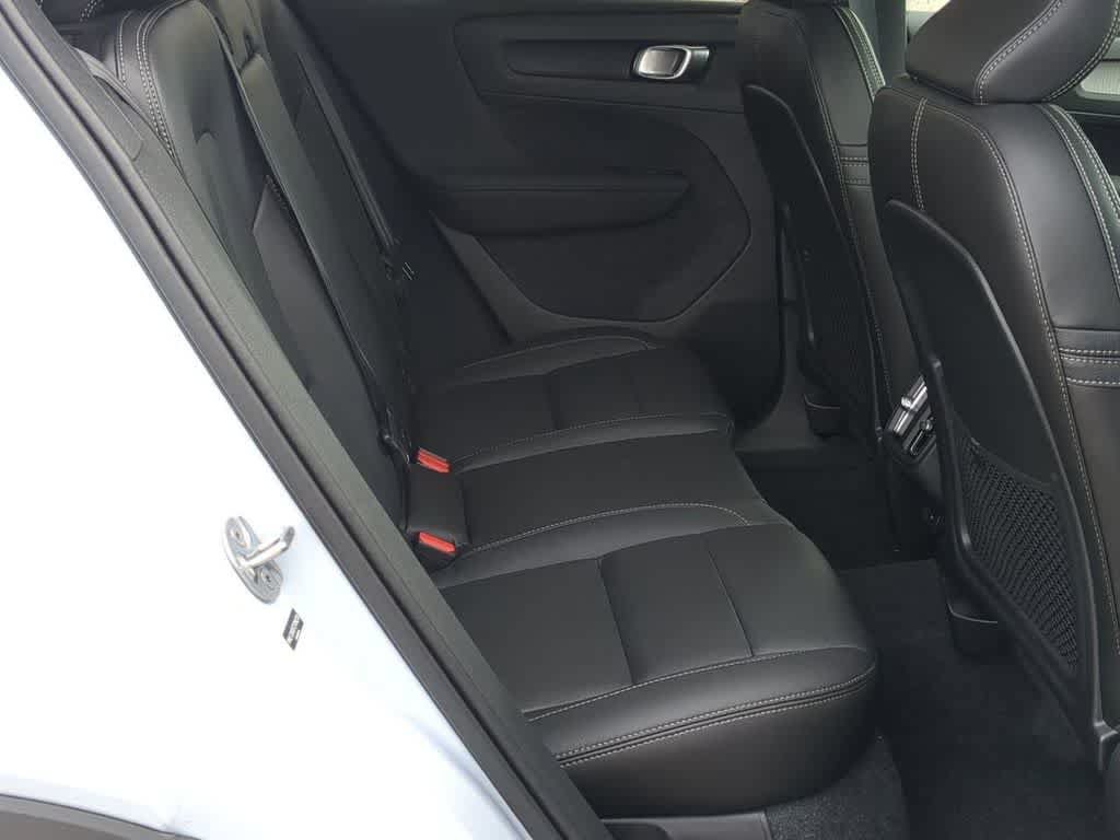 New 2026 Volvo XC40 B5 Plus w/ Climate Package AWD/4WD image 19