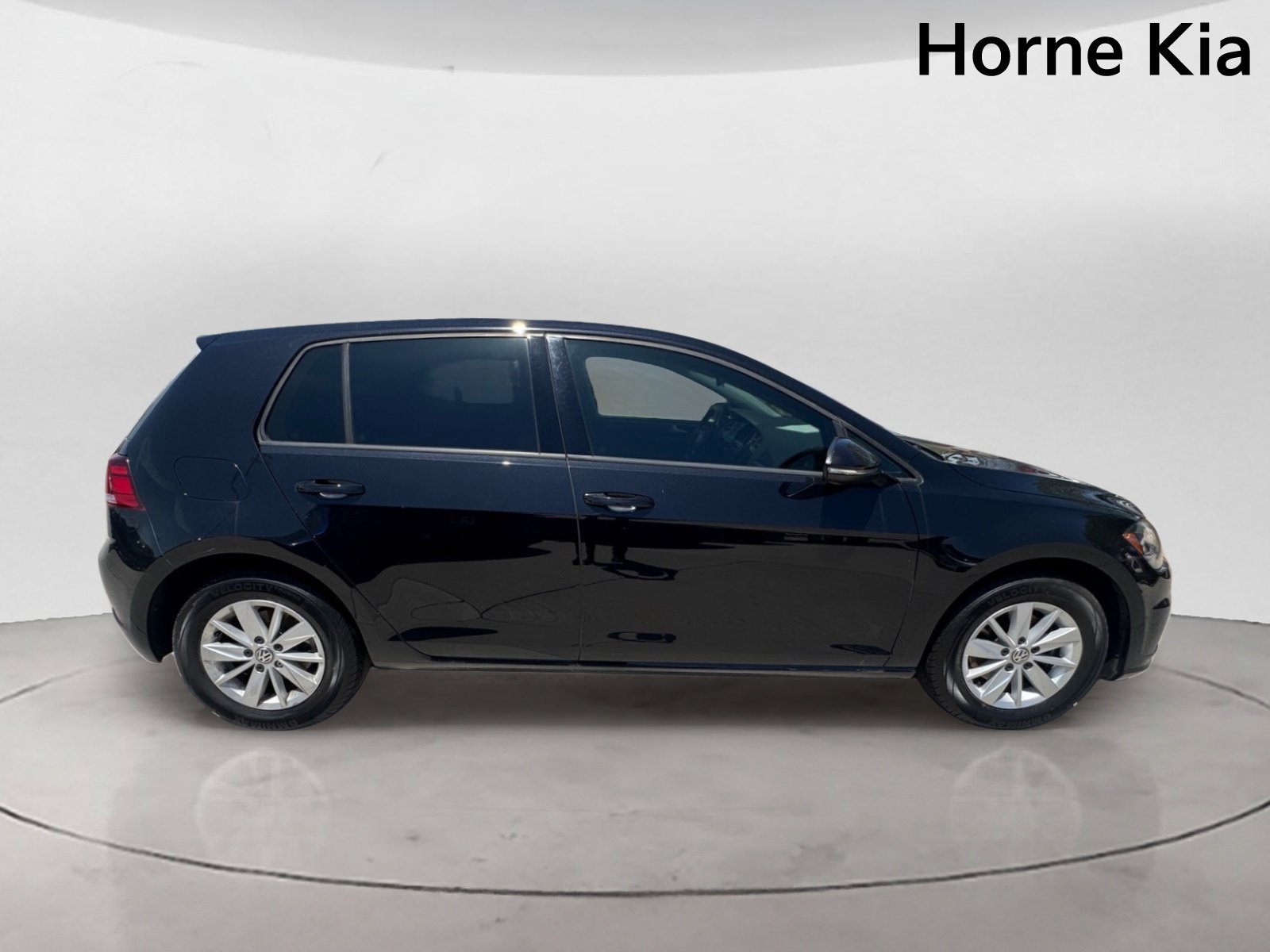 Used 2019 Volkswagen Golf S FWD image 3