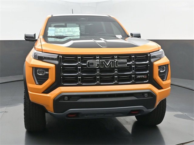 New 2026 GMC Canyon AT4 w/ AT4 Premium Package image 8