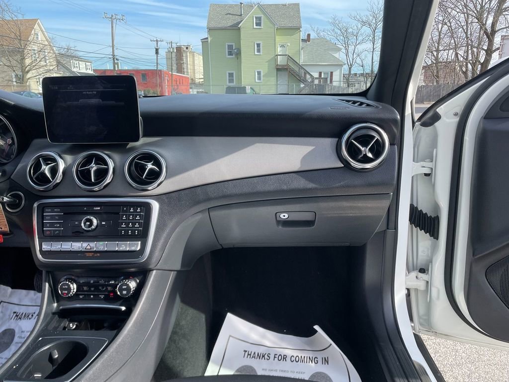 Used 2019 Mercedes-Benz GLA 250 4MATIC image 29