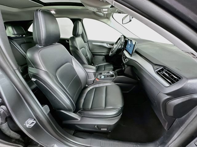 Used 2025 Ford Escape Platinum AWD/4WD image 30
