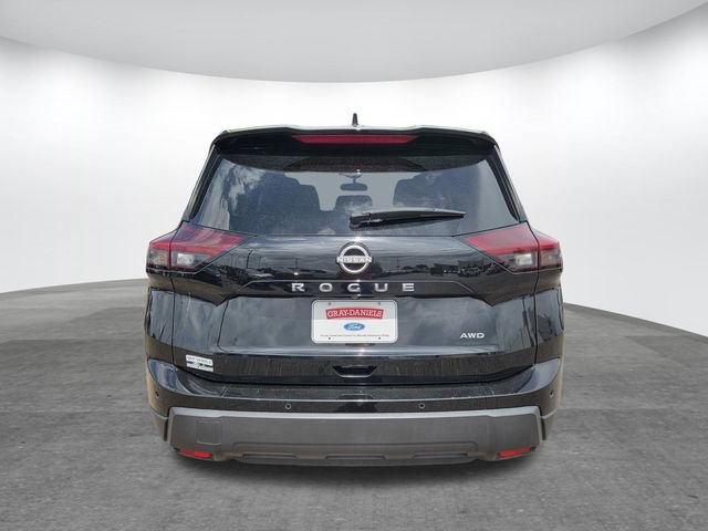 Used 2024 Nissan Rogue S image 4