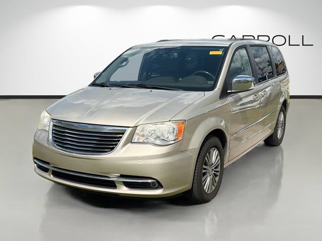 Used 2014 Chrysler Town & Country Touring-L FWD image 7
