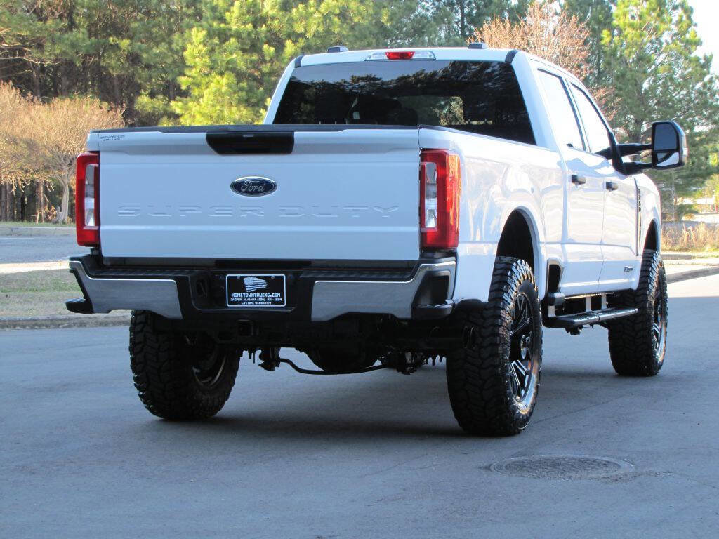 Used 2024 Ford F250 XLT w/ FX4 Off-Road Package AWD/4WD image 13