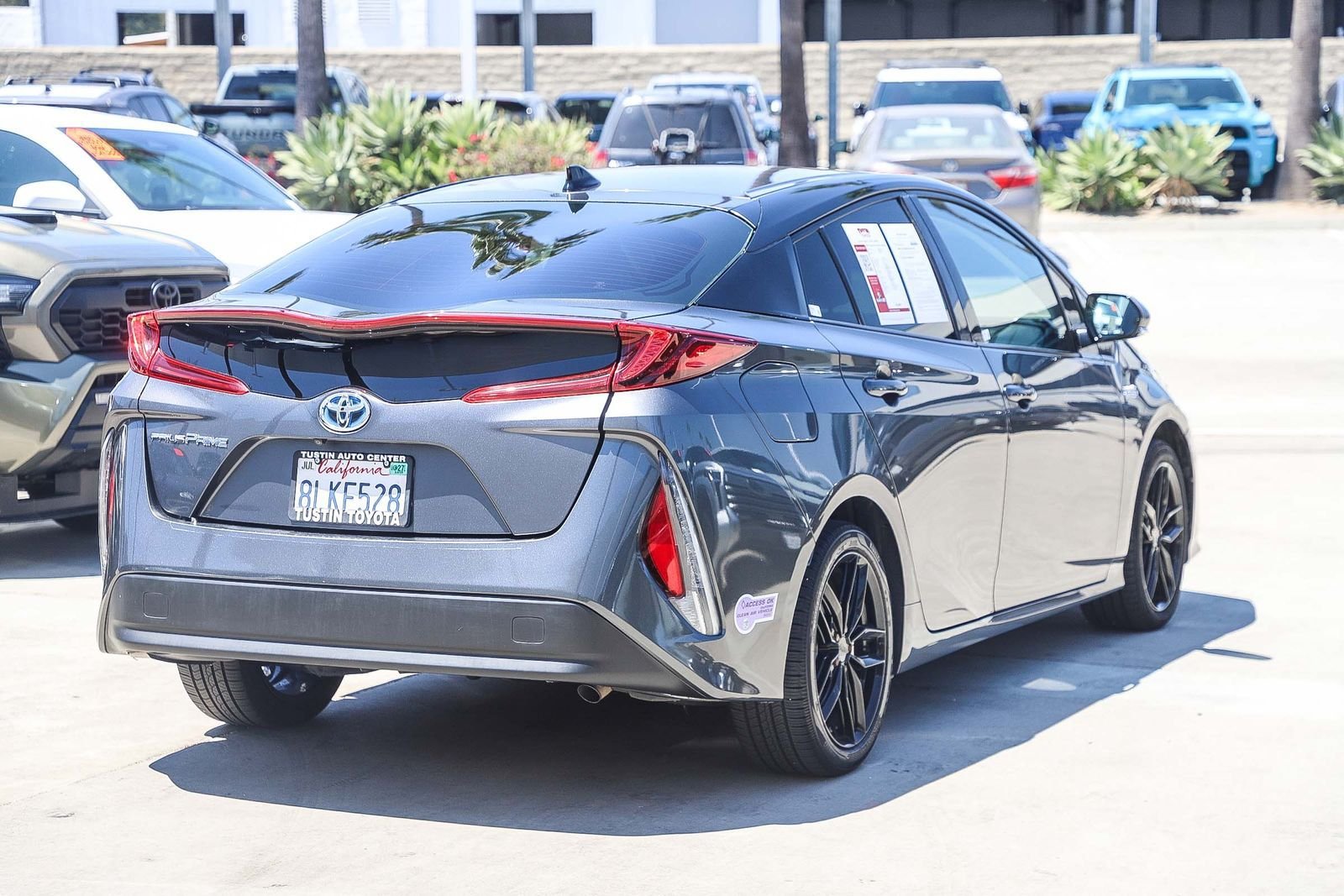 Used 2019 Toyota Prius Prime Premium FWD image 6